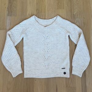 Abercrombie & Fitch Women's V-Neck Cream Sweater Brand New With Tags